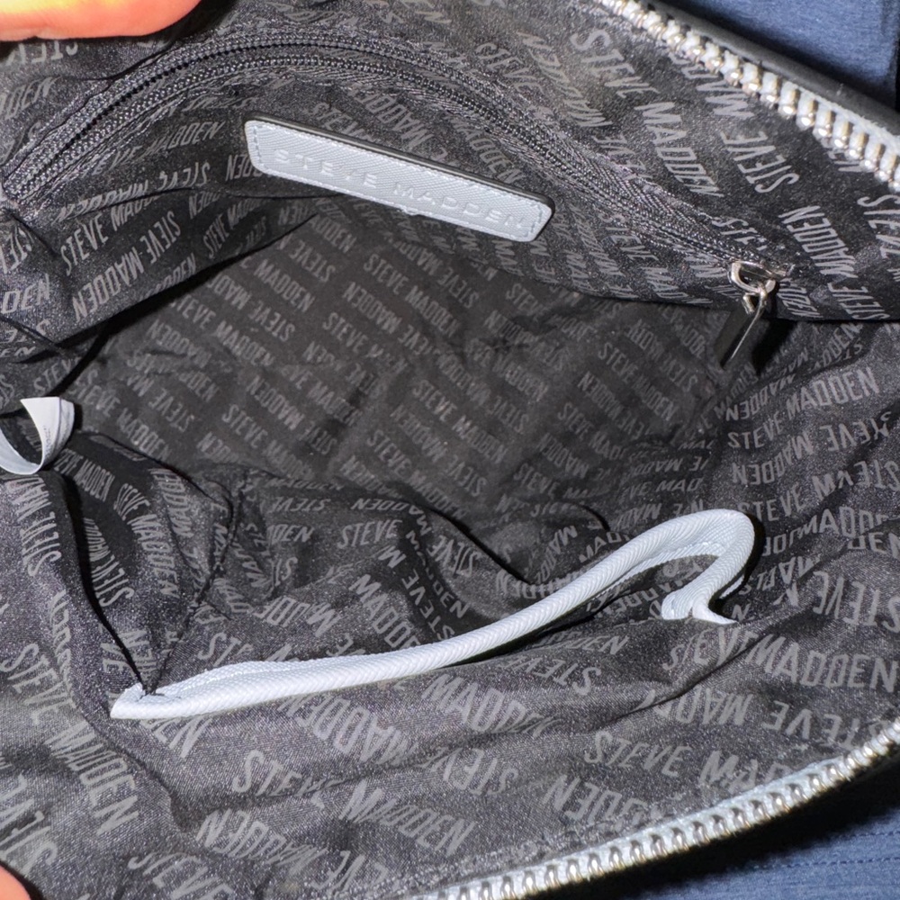 Steve Madden Crossbody Purse - Picture 2 of 2